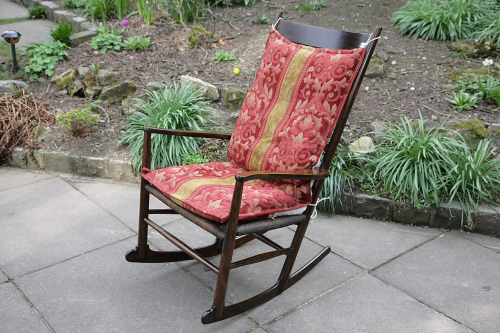 AN ASH READING EASY SPINDLE BACK ROCKING CHAIR ARMCHAIR.