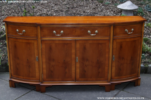A BEVAN FUNNELL REPRODUX YEW SIDEBOARD DRESSER BASE CABINET CUPBOARD BOOKCASE SERVER TABLE.