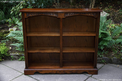 A WOOD BROTHERS OLD CHARM LIGHT OAK OPEN BOOKCASE / DISPLAY SHELVES