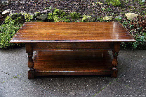 TITCHMARSH & GOODWIN STYLE SOLID OAK TWO DRAWER POTBOARD COFFEE TABLE