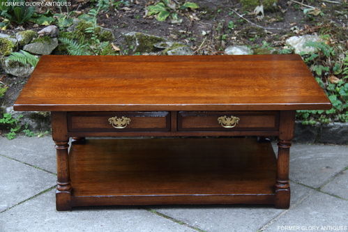 A TITCHMARSH AND GOODWIN SOLID OAK TWO DRAWER POT BOARD COFFEE TABLE