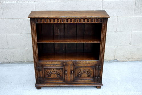 A TITCHMARSH AND GOODWIN JACOBEAN CARVED OAK OPEN BOOKCASE / BOOKSHELVES / CD / DVD CABINET